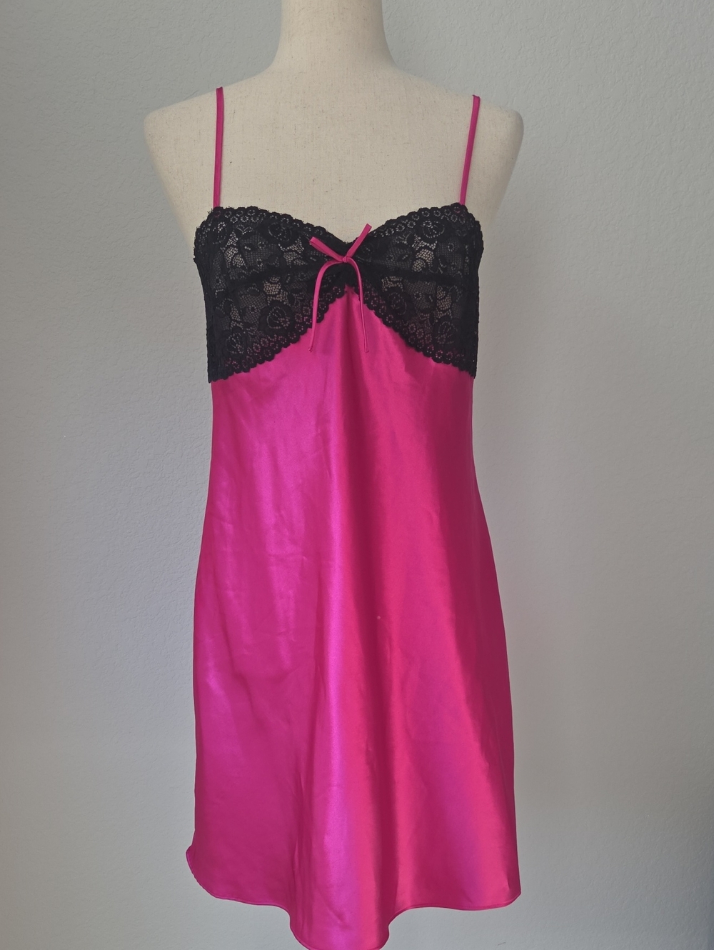 Lace Chemise Slip Dress in Hot Pink & Black Morgan Taylor Small